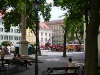 Het centrale Hlavné Námiestie plein in Bratislava